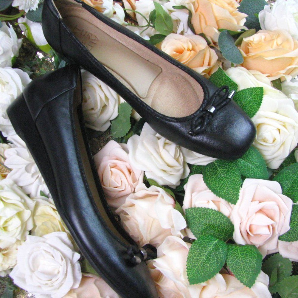 NIB Naturalizer black leather ballet flats 8 N